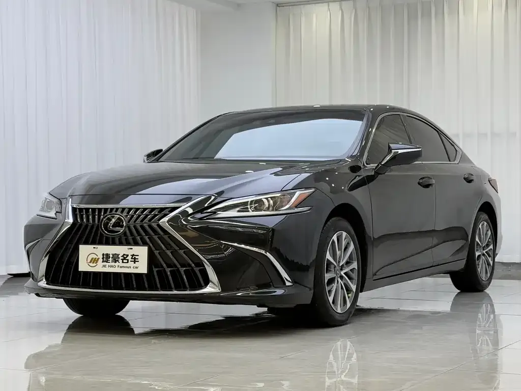 Lexus ES 2023 из CN, фото 1