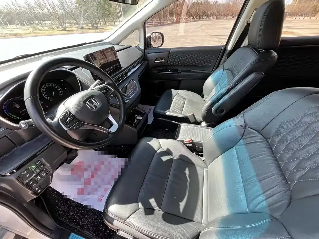 Honda Elysion 2023 из CN, фото 9
