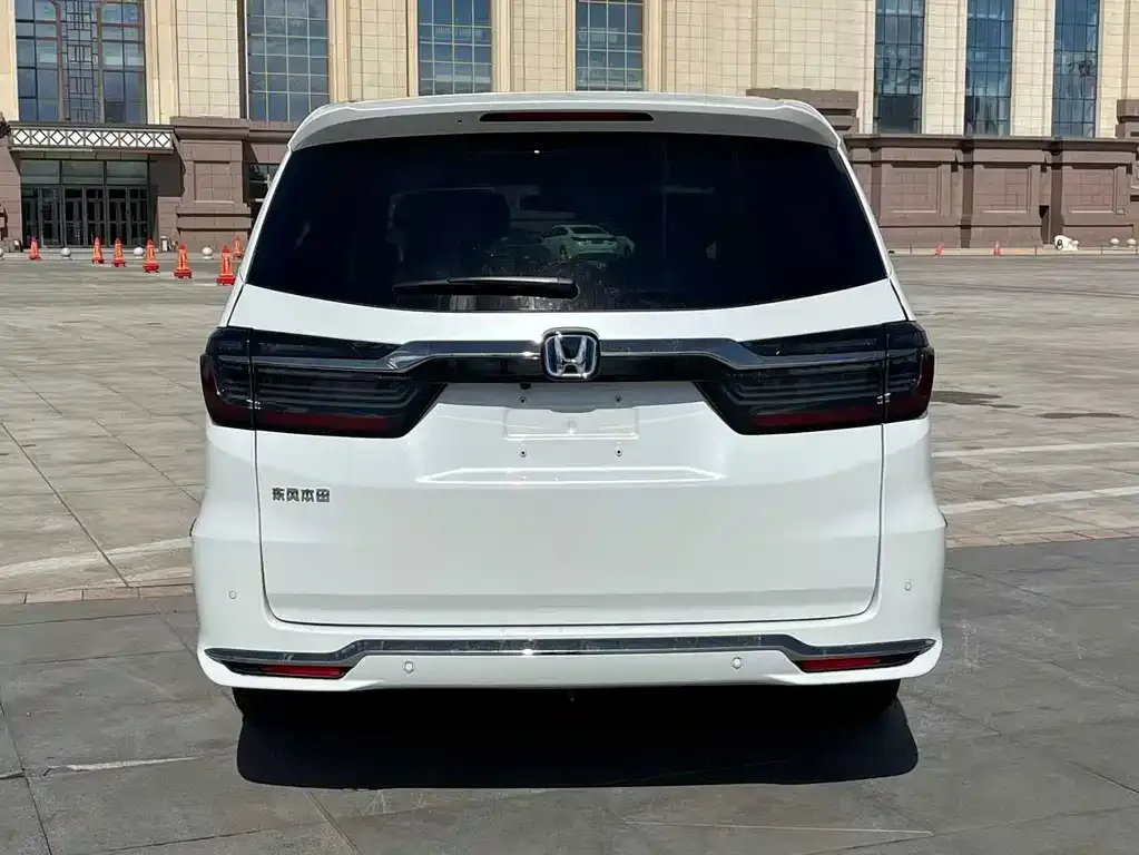 Honda Elysion 2023 из CN, фото 4