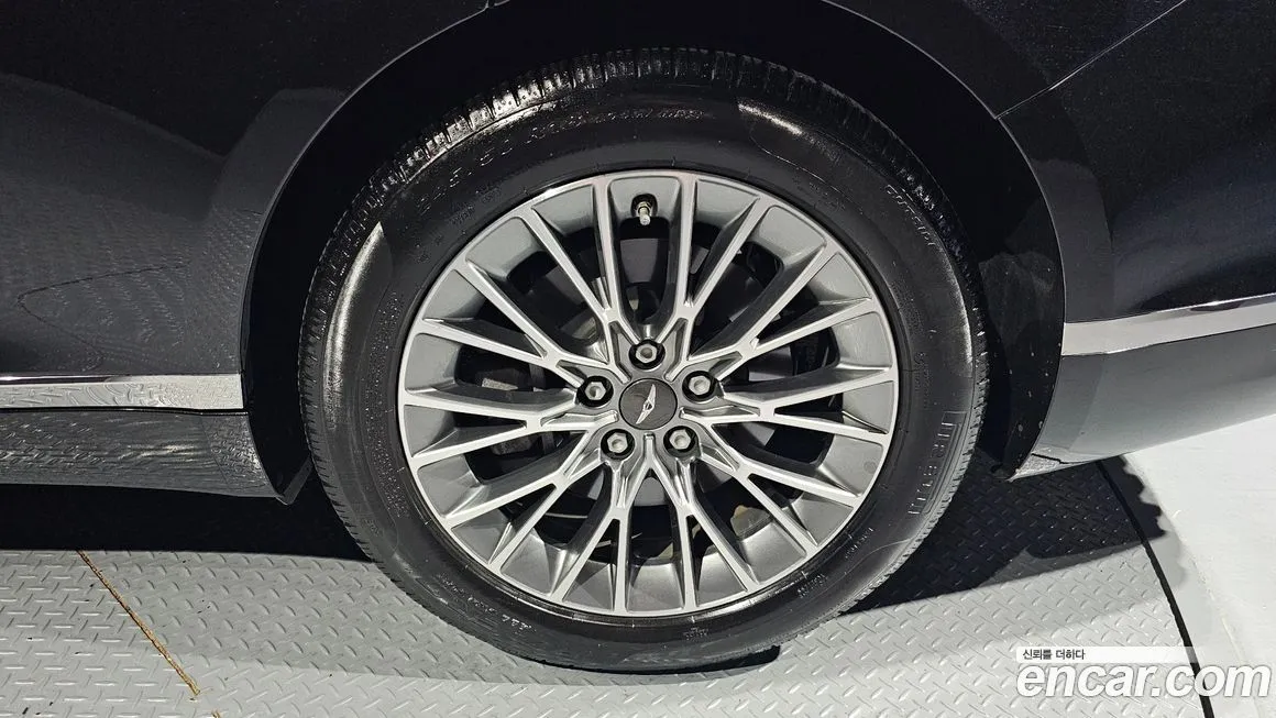 Genesis G80 — фото 10