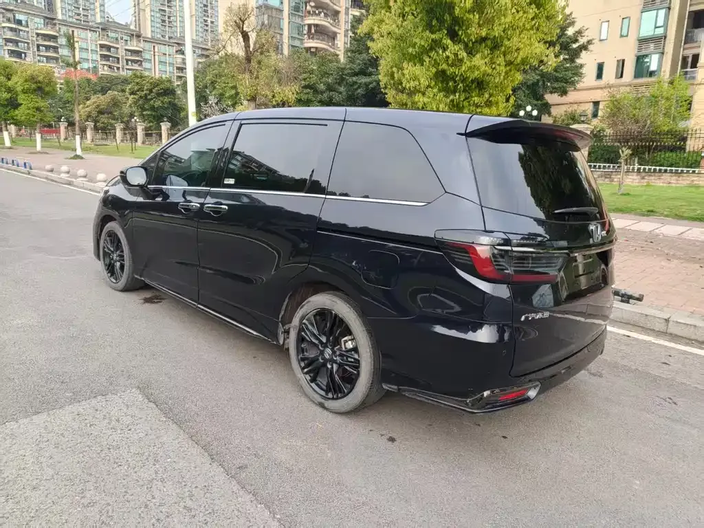Honda Odyssey 2024 из CN, фото 3