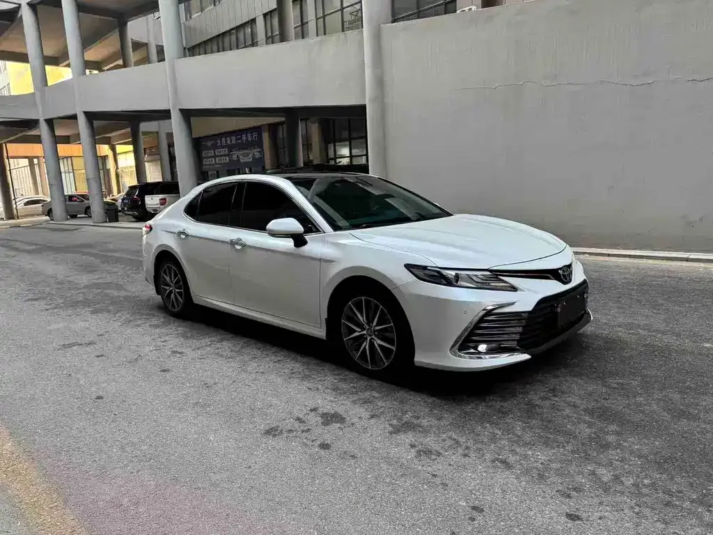Toyota Camry 2022 из CN, фото 3