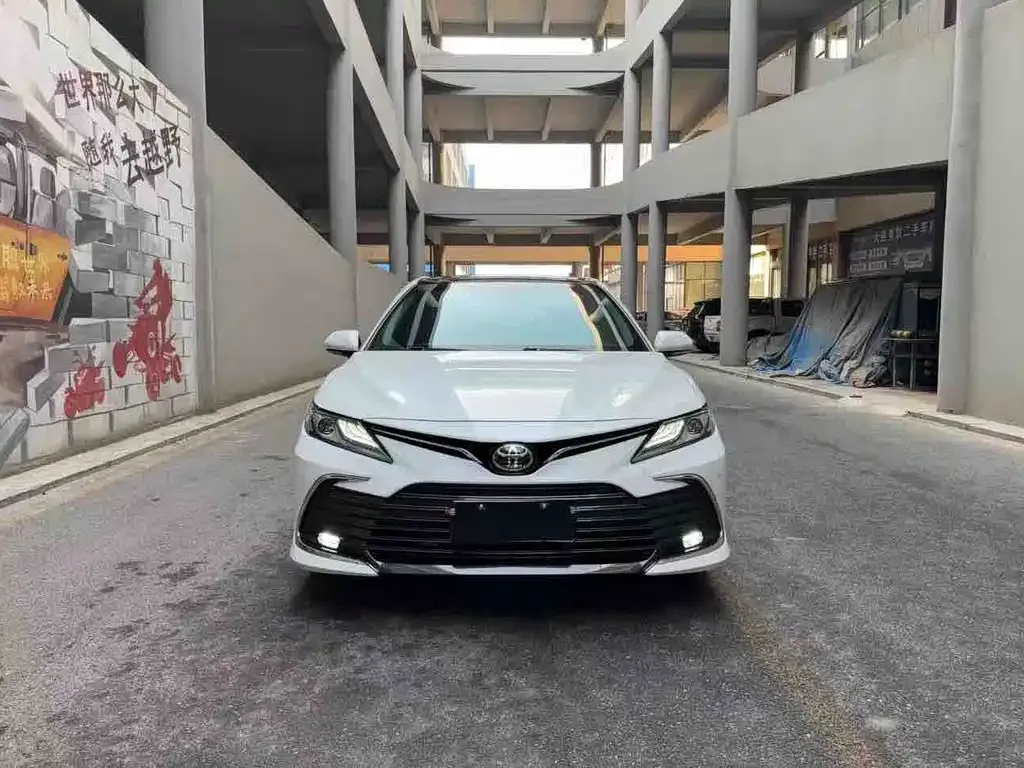 Toyota Camry 2022 из CN, фото 7