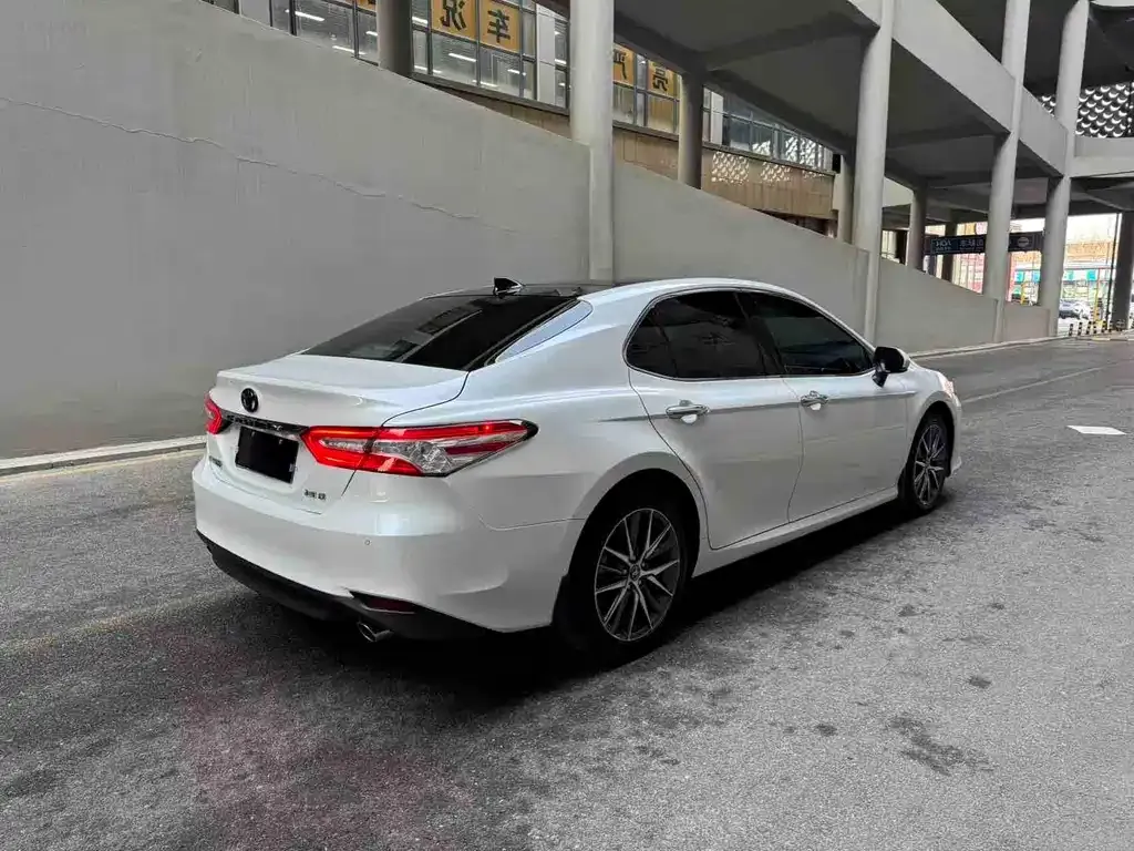Toyota Camry 2022 из CN, фото 8