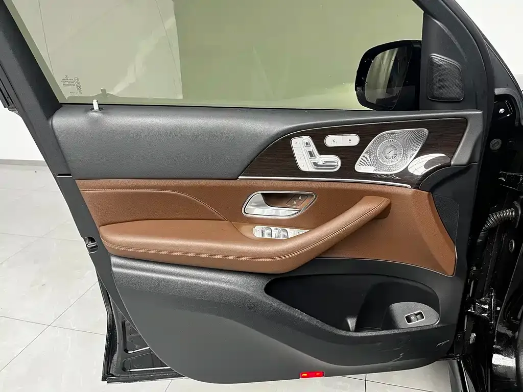 Mercedes-Benz GLE — фото 6