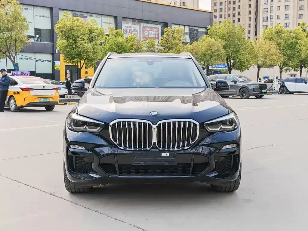 BMW X5 (Import) — фото 7