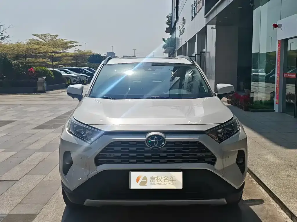 Toyota RAV4 2022 из CN, фото 2