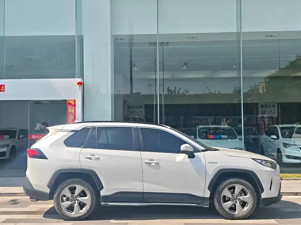 Toyota RAV4 2022 из CN, фото 4