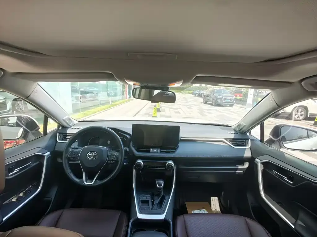 Toyota RAV4 2022 из CN, фото 3