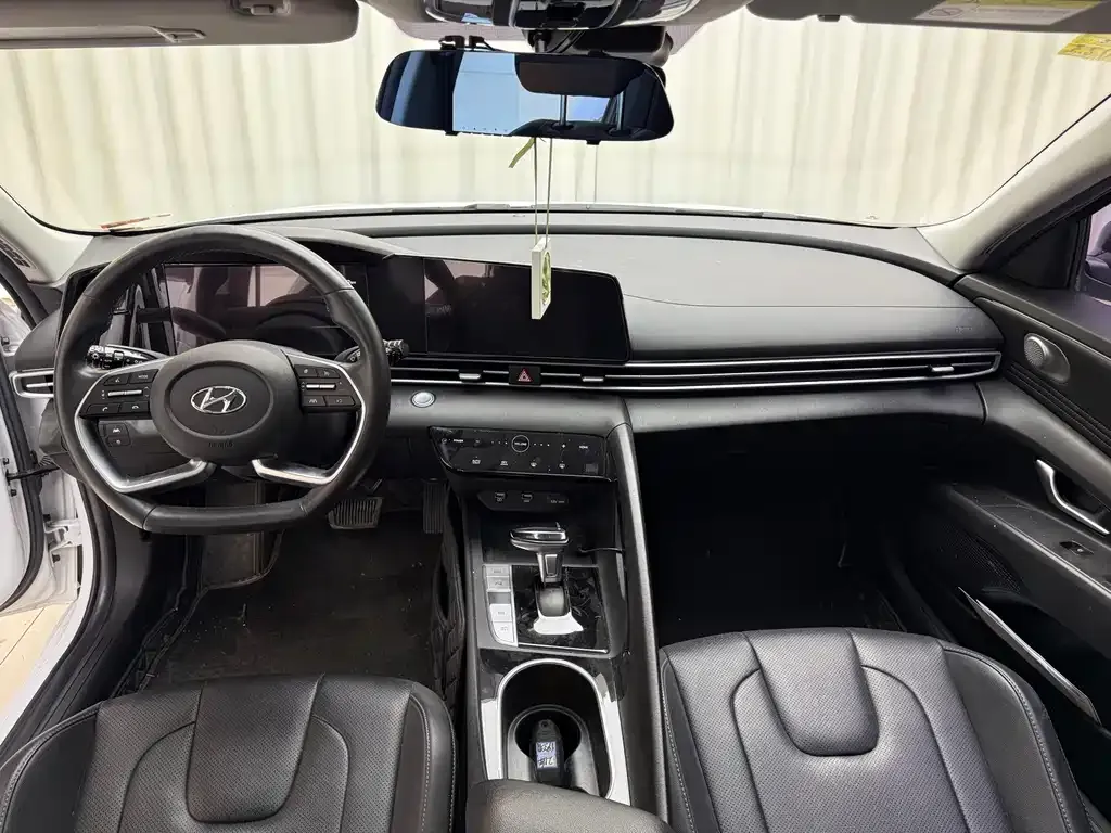 Hyundai Elantra 2022 из CN, фото 9