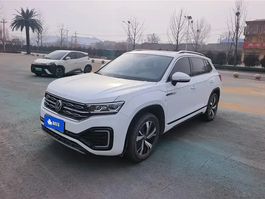Volkswagen GTE PHEV 2023 из CN, фото 1