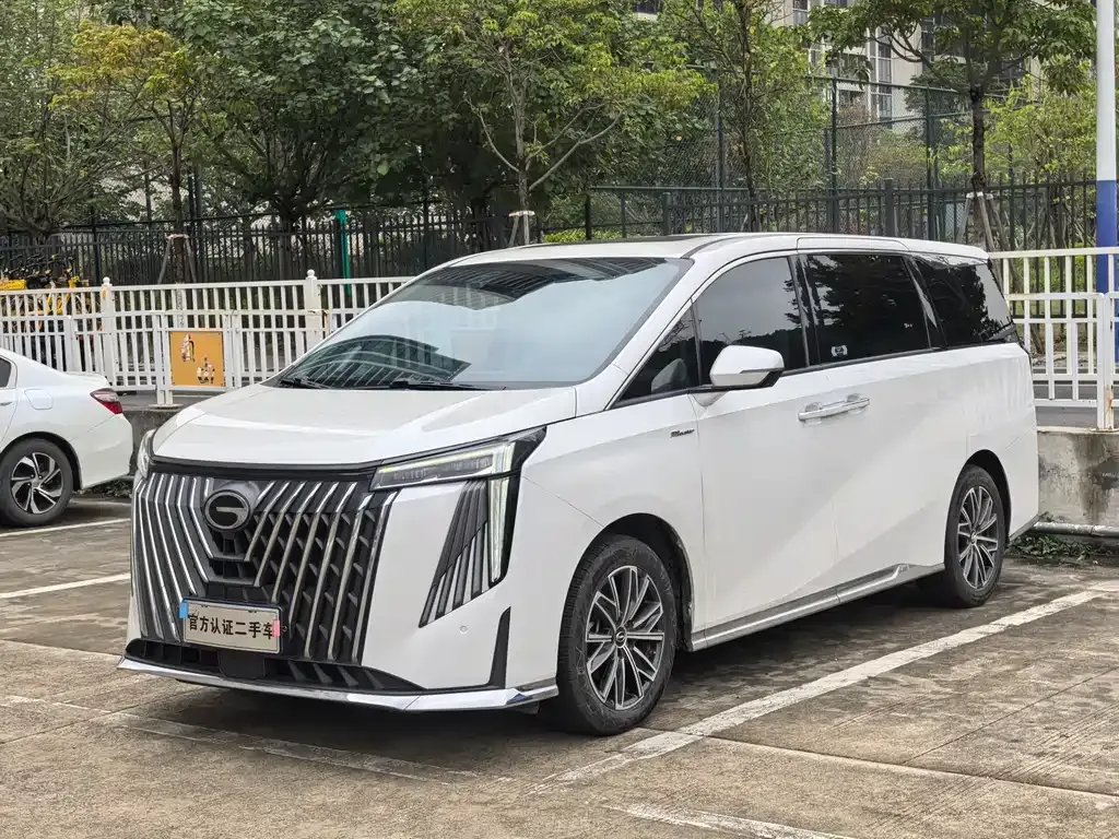 GAC Motor Trumpchi M8 — фото 1