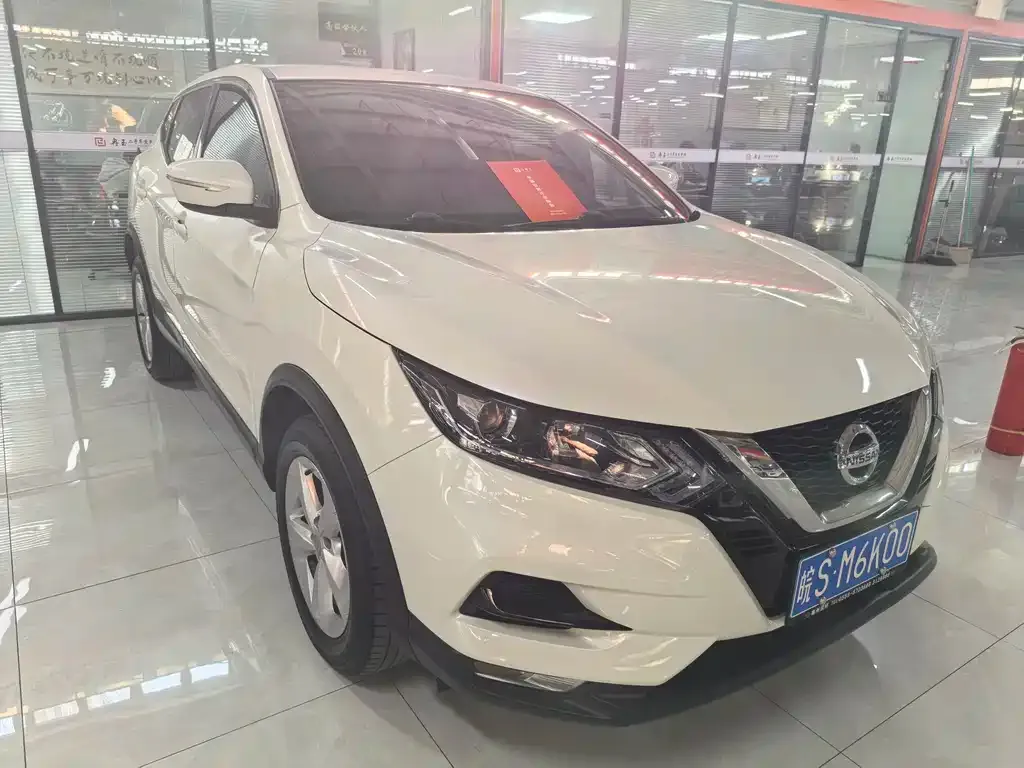Nissan Qashqai — фото 6