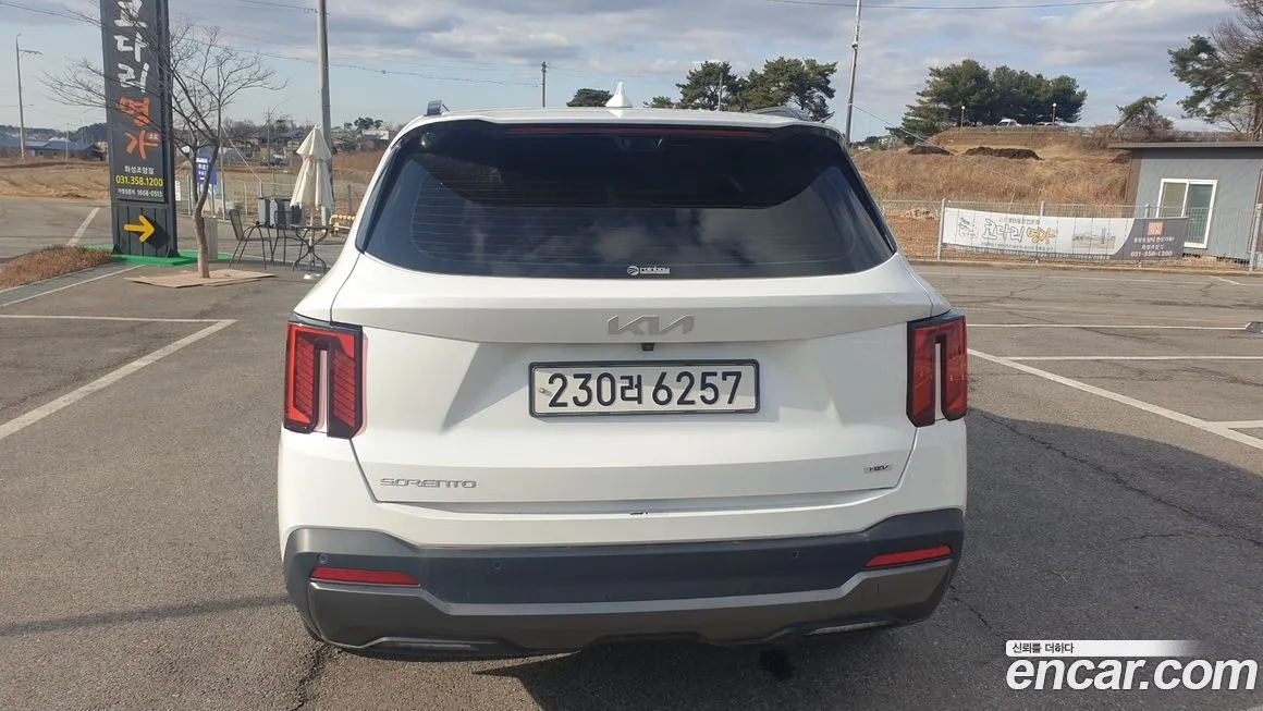 Kia Sorento — фото 7