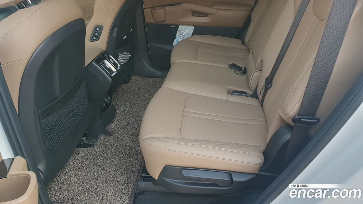 Kia Sorento — фото 6