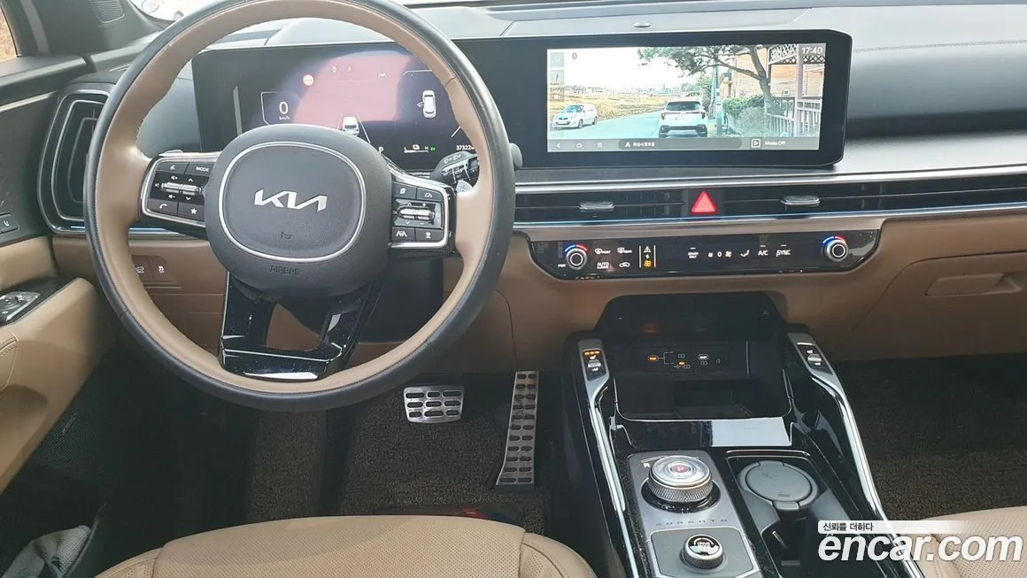 Kia Sorento — фото 10