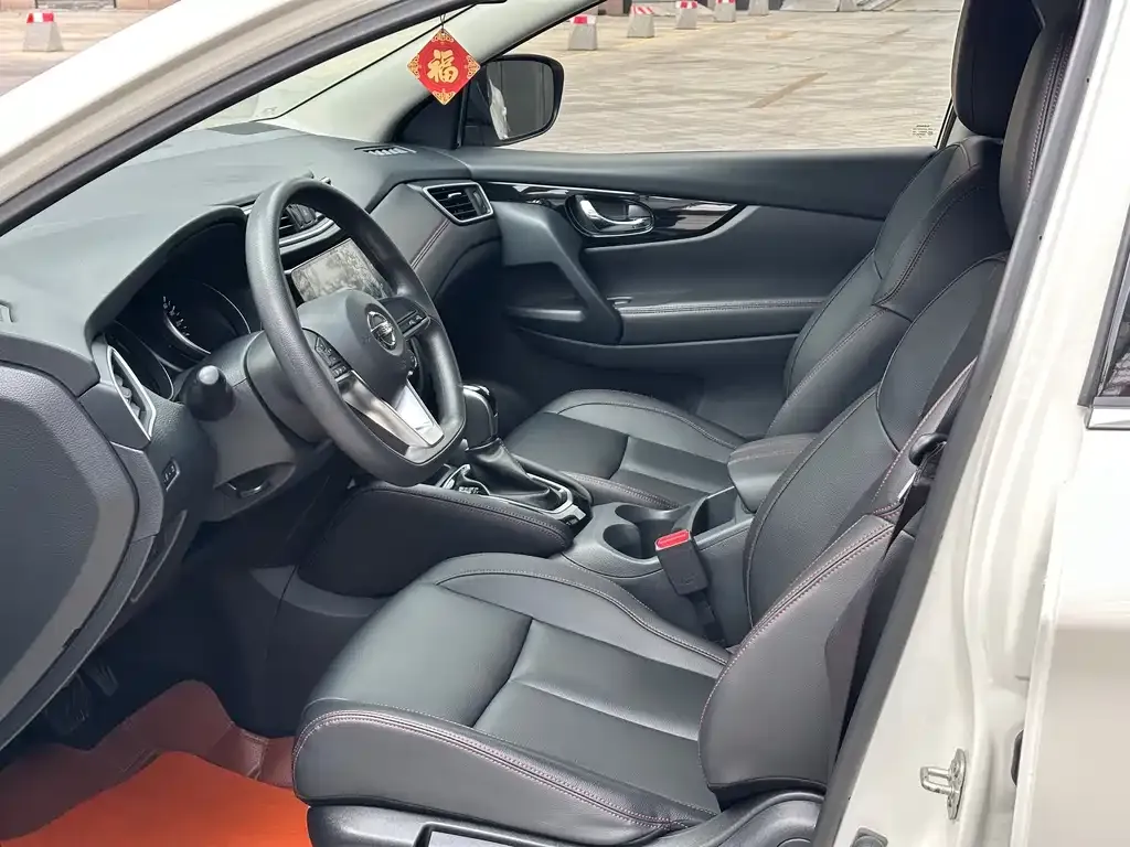 Nissan Qashqai — фото 10