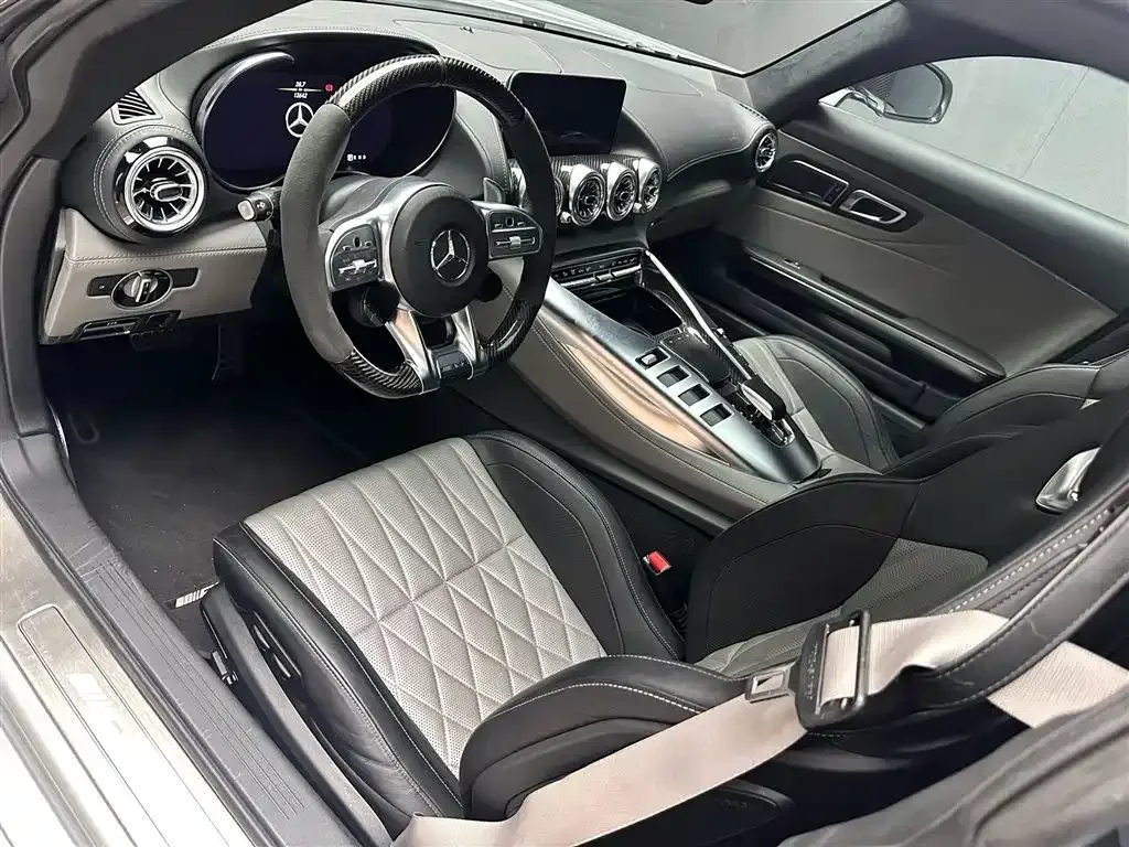 Mercedes-Benz AMG GT — фото 6
