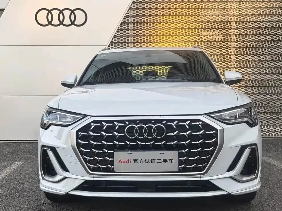 Audi Q3 — фото 6