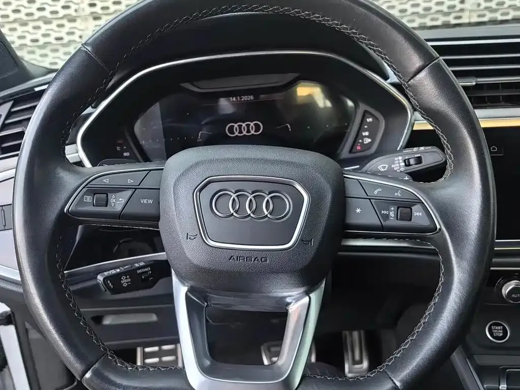 Audi Q3 — фото 3