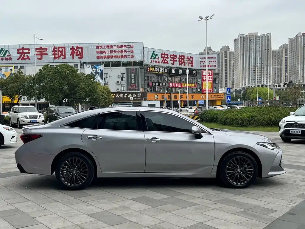 Toyota Avalon 2022 из CN, фото 3