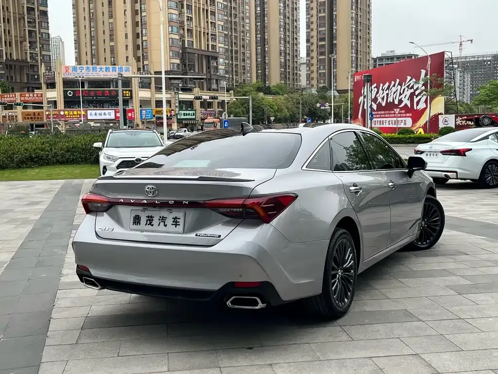 Toyota Avalon 2022 из CN, фото 8