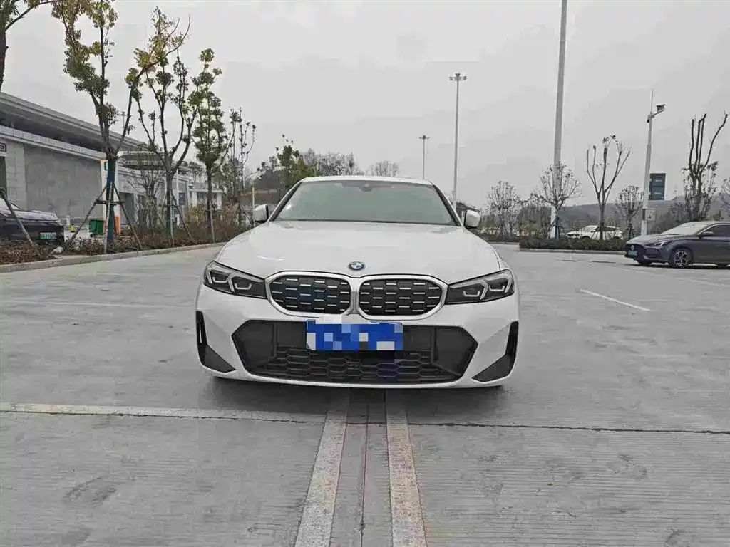 BMW 3 Series 2024 из CN, фото 3