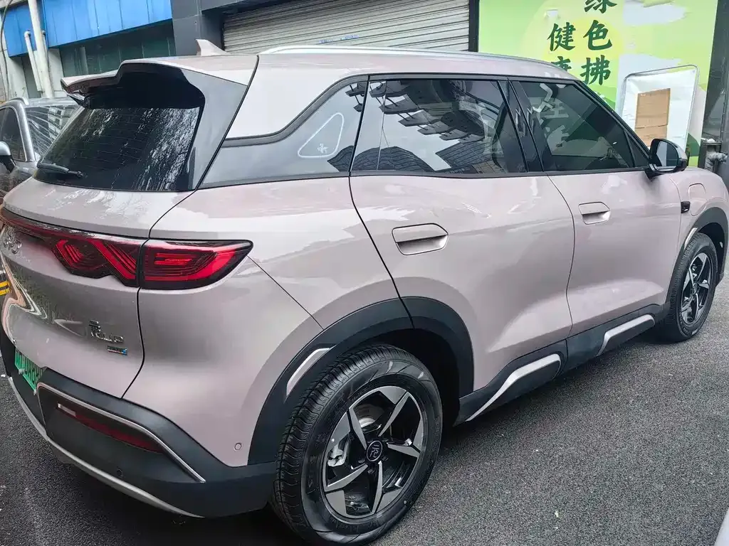 BYD Yuan UP 2025 из CN, фото 3