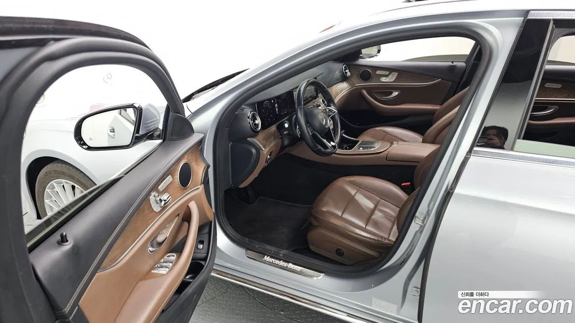 Mercedes-Benz E-Class 2021 из KR, фото 10