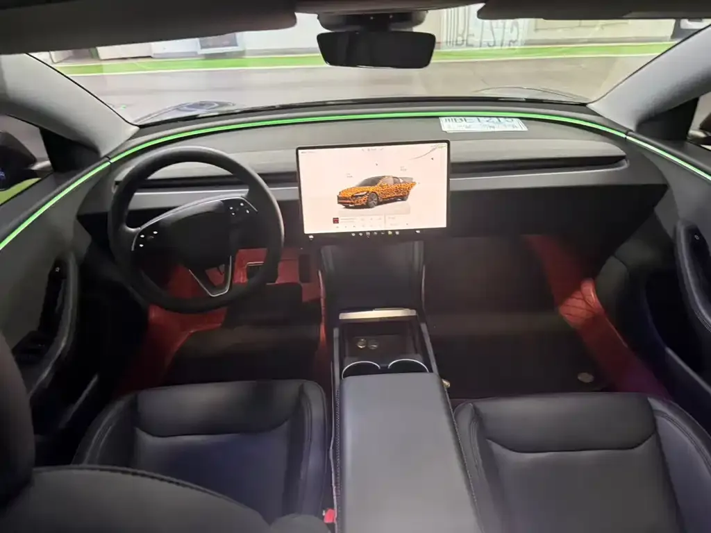 Tesla Model 3 — фото 4