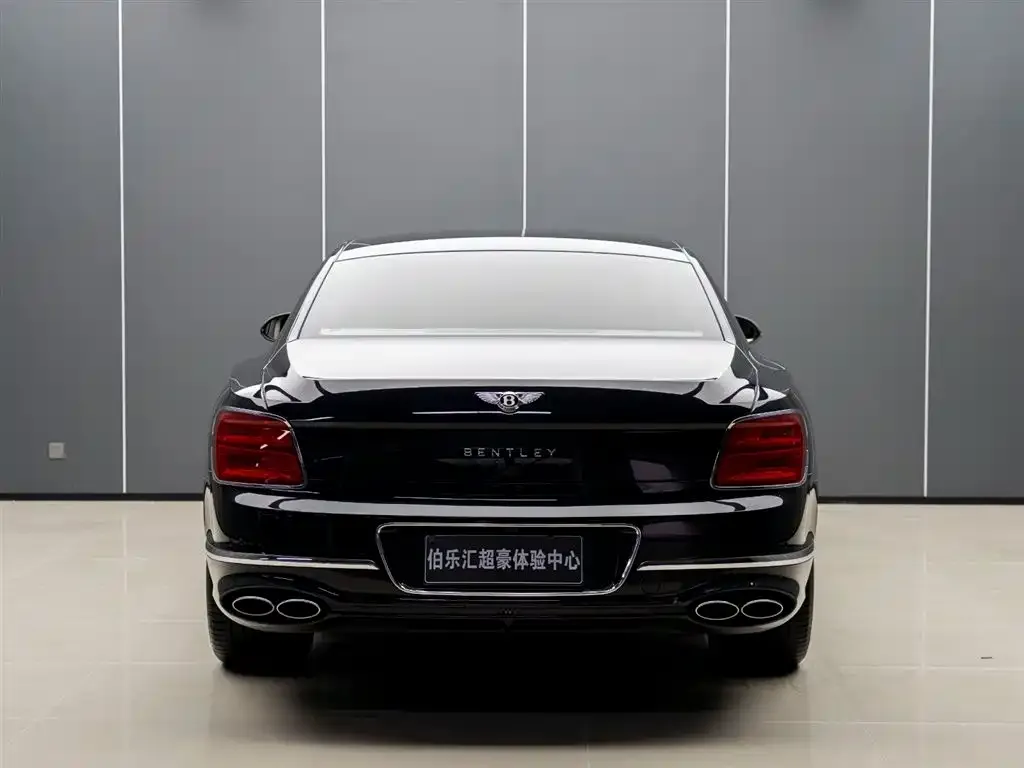 Bentley Flying Spur — фото 2