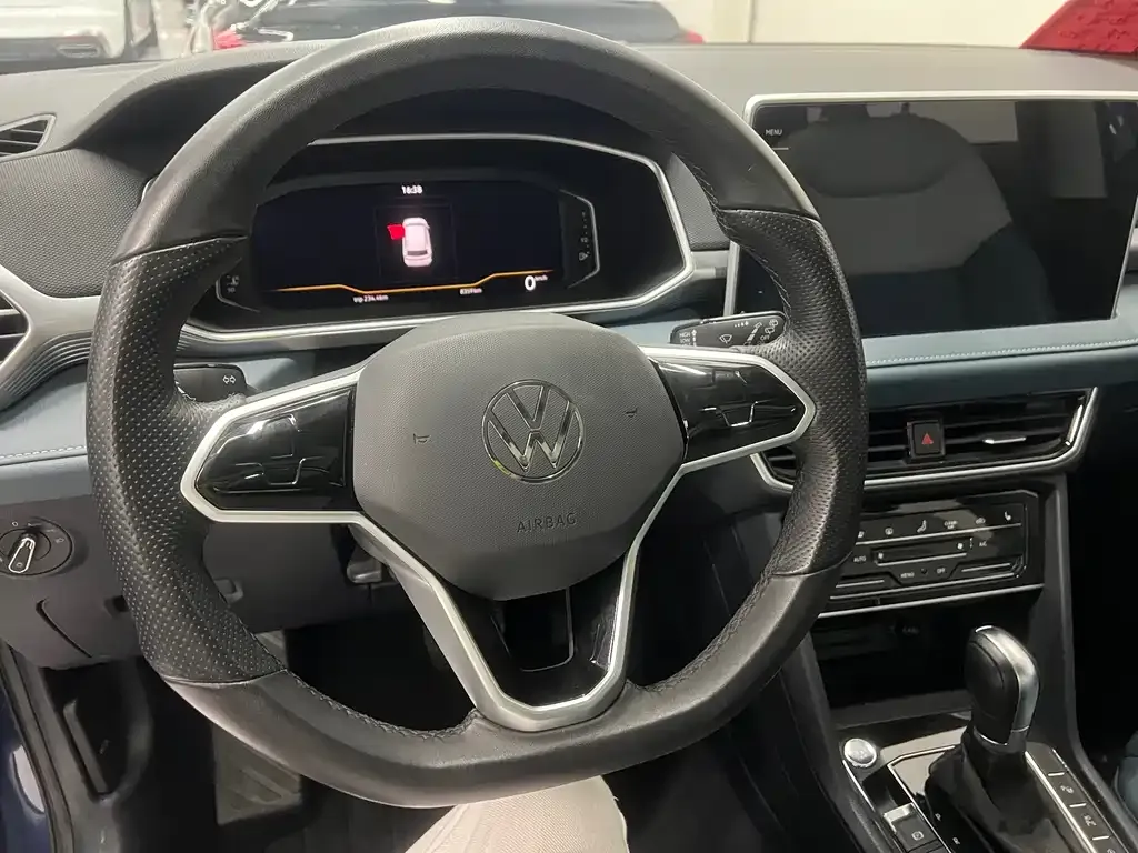 Volkswagen Tharu — фото 7