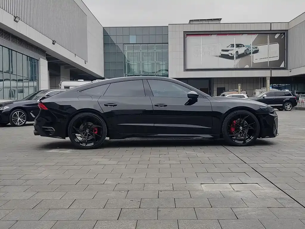 Audi A7 2023 из CN, фото 2