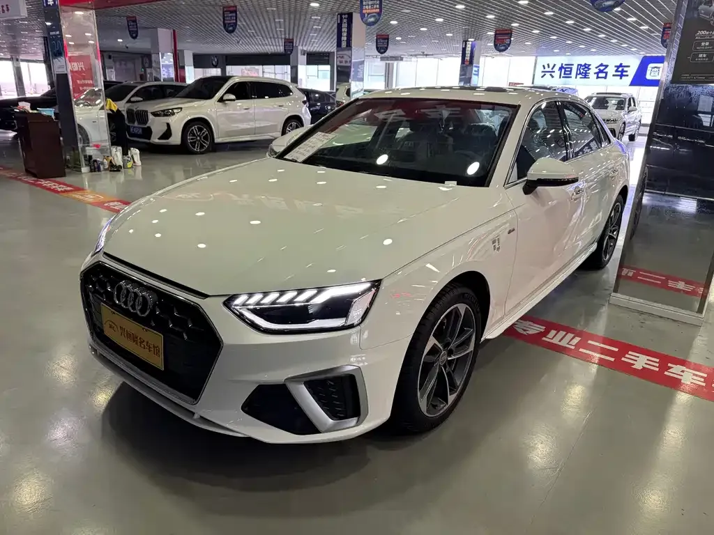 Audi A4L 2023 из CN, фото 1