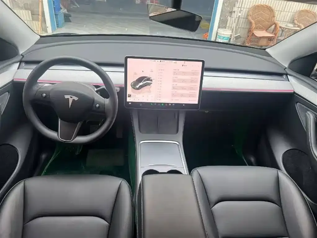 Tesla Model Y — фото 4