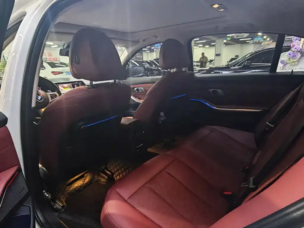 BMW 3 Series 2022 из CN, фото 2