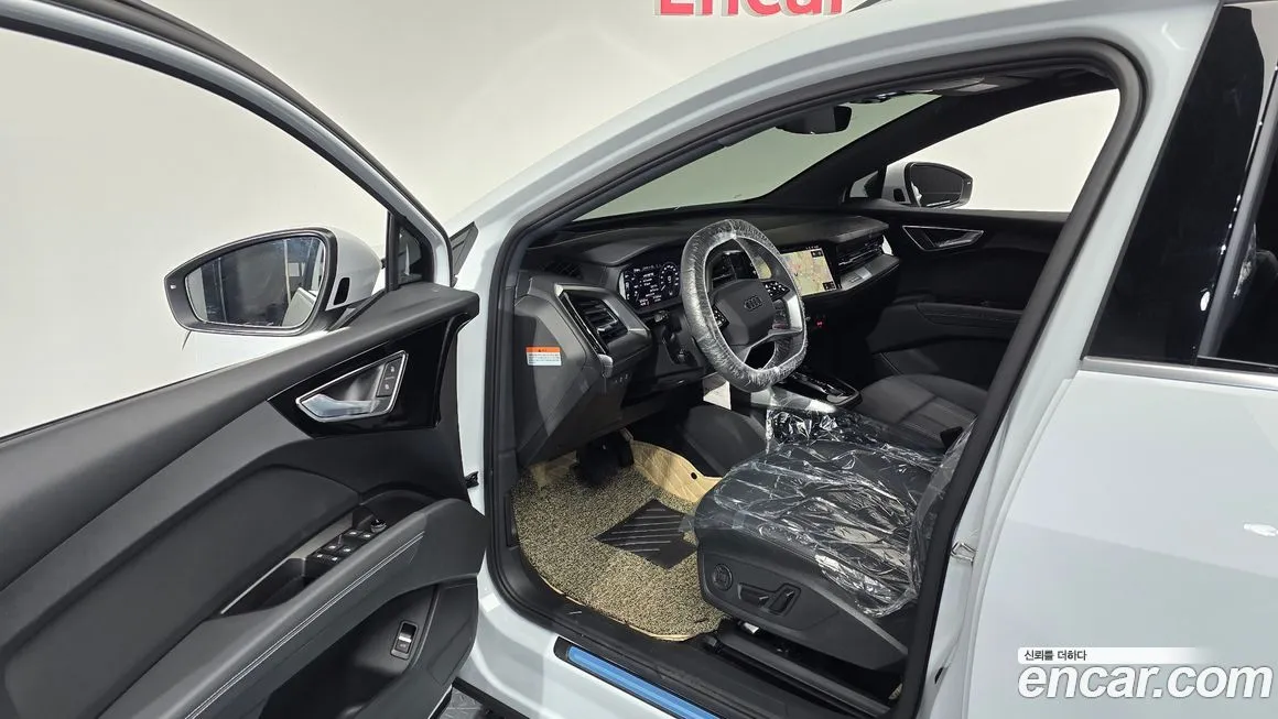 Audi Q4 e-tron 2025 из KR, фото 6