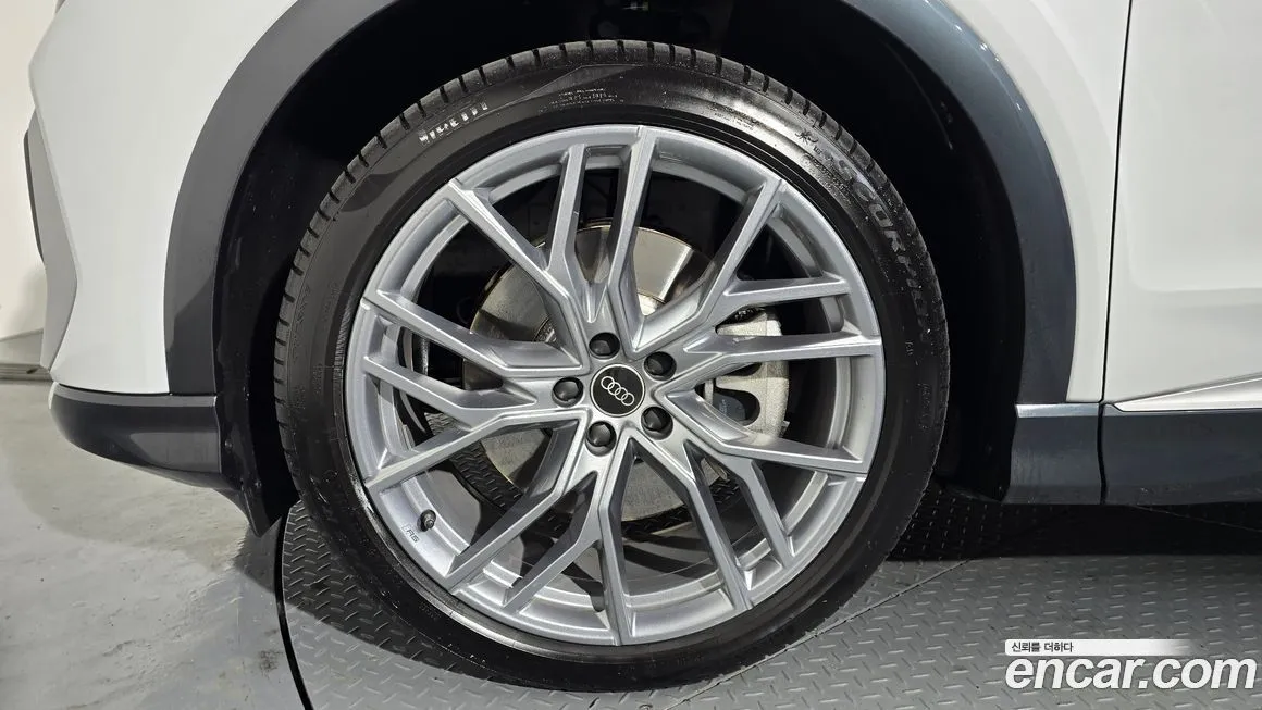 Audi Q4 e-tron 2025 из KR, фото 7
