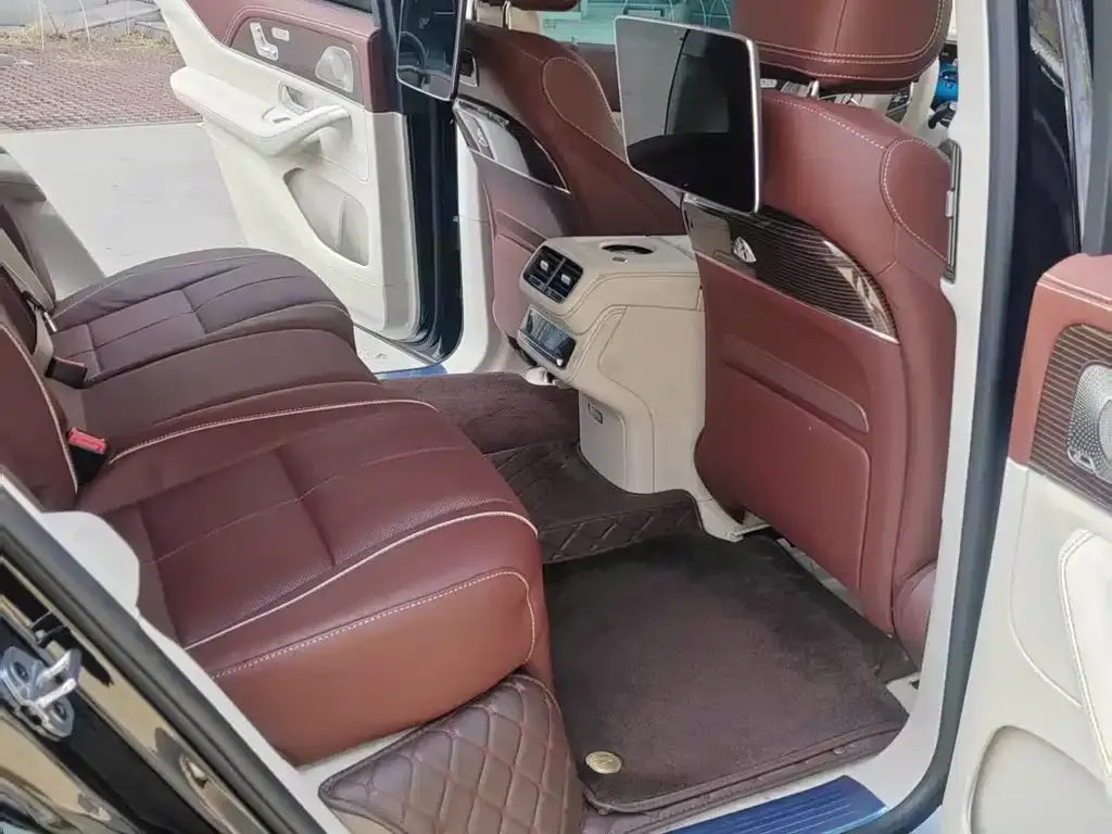 Mercedes-Benz GLS 2023 из CN, фото 4