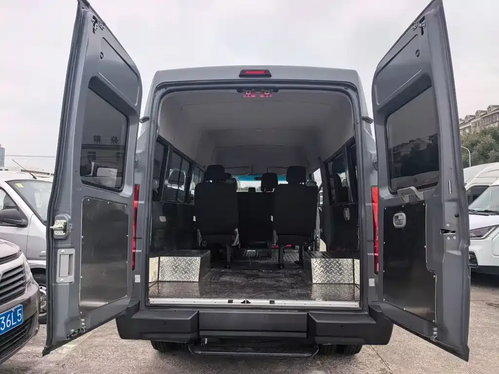 IVECO Daily 2025 из CN, фото 4