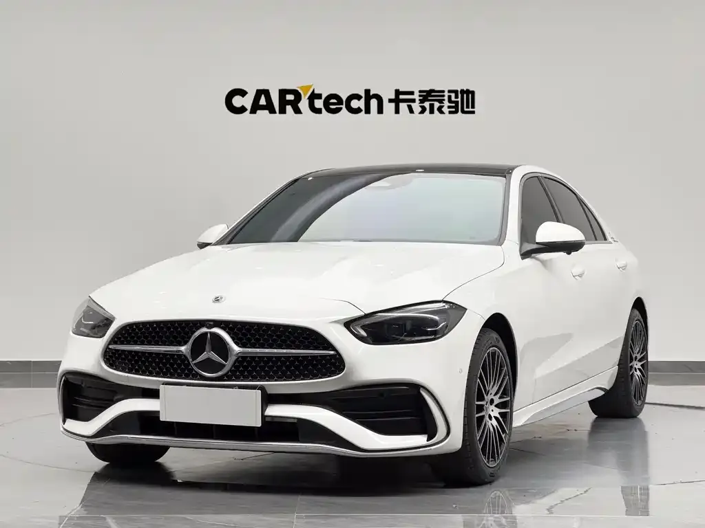Mercedes-Benz C-Class — фото 1