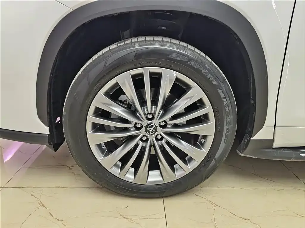Toyota Highlander 2023 из CN, фото 3