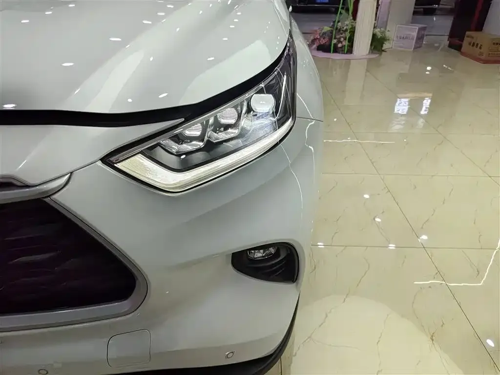 Toyota Highlander 2023 из CN, фото 7