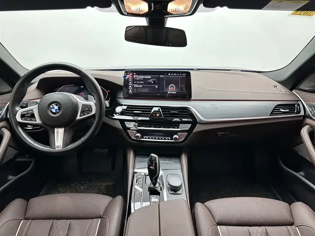 BMW 5 Series — фото 6