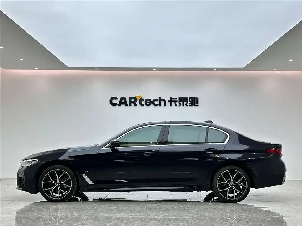 BMW 5 Series — фото 4