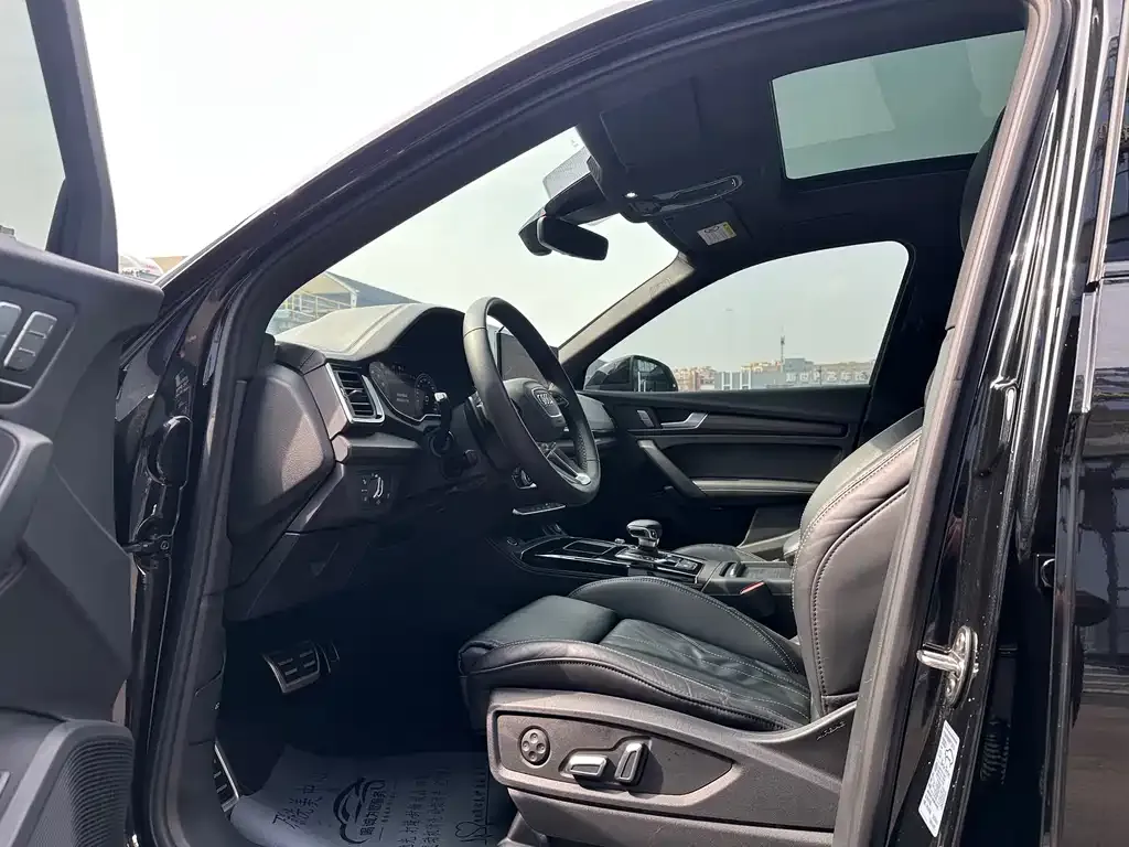 Audi Q5L 2024 из CN, фото 2