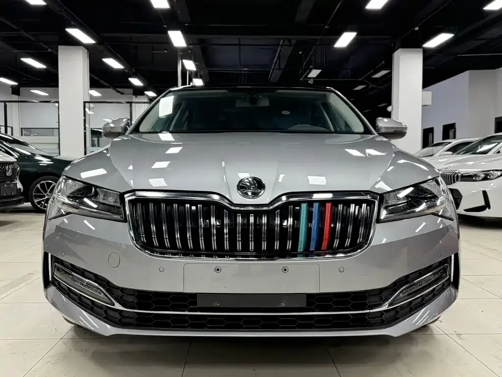 Skoda Superb 2022 из CN, фото 4