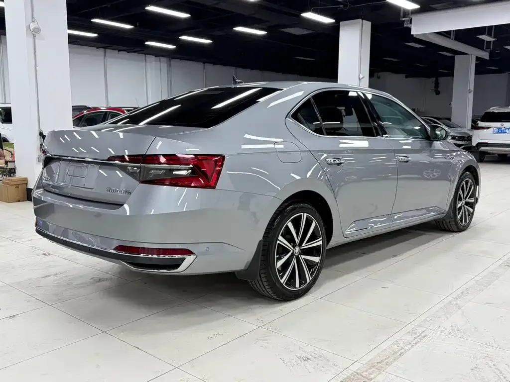 Skoda Superb 2022 из CN, фото 5
