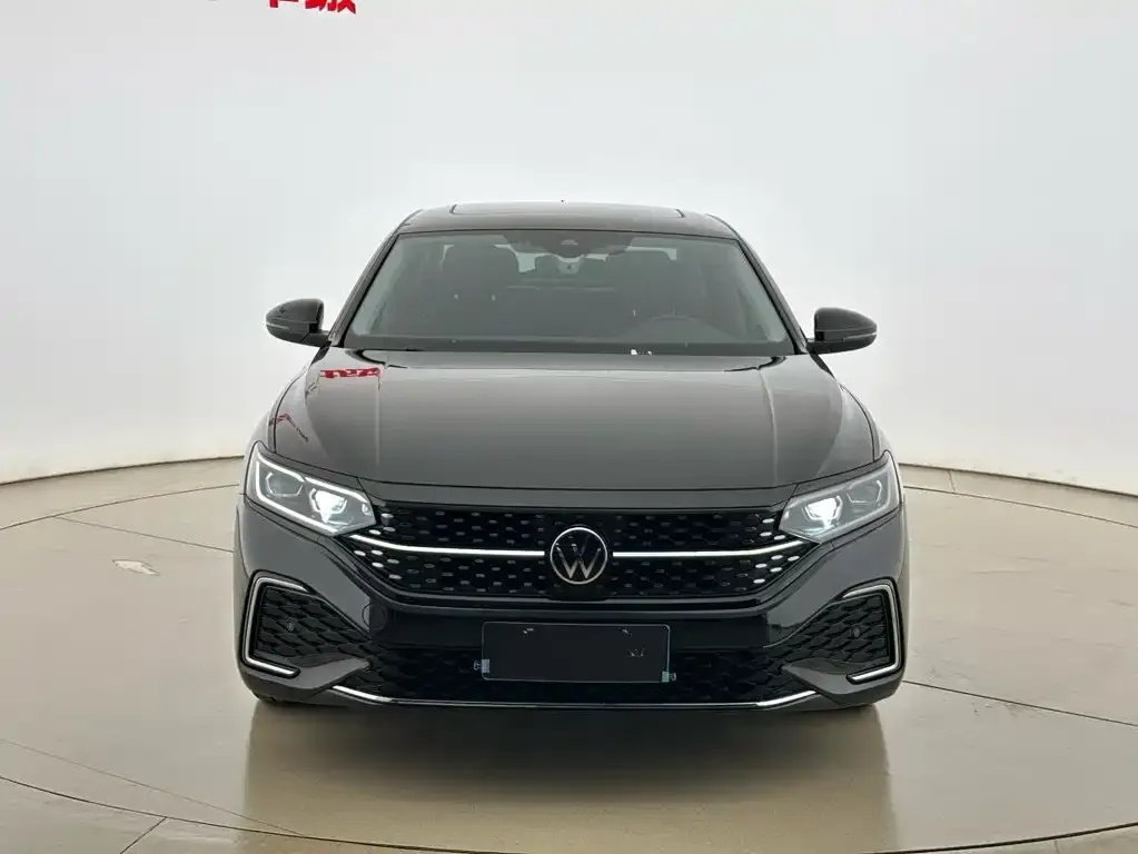 Volkswagen Passat — фото 5