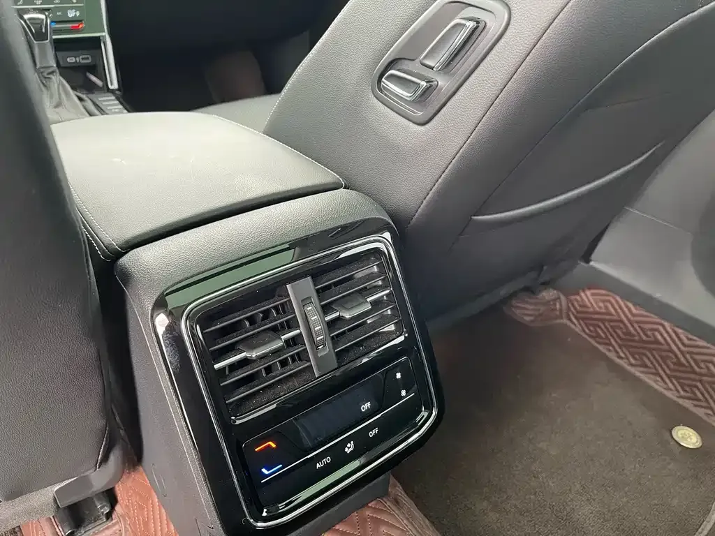 Volkswagen Passat — фото 9